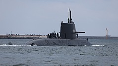 潛艦國造原型艦海鯤號21日上午再度出海測試，軍事專家紀東昀表示，所有測試工作已在收尾。