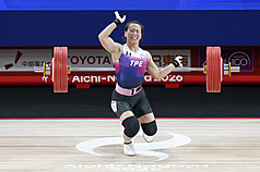 名古屋亞運舉重女子61公斤級決賽25日進行，郭婞淳（圖）獲得銅牌。
