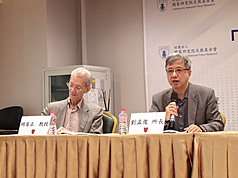 國策研究院舉辦「二次川習會與美中博弈」座談會，台灣大學政治學系名譽教授明居正（左）、中華經濟研究院第一研究所研究員兼所長劉孟俊（右）等專家學者與會。