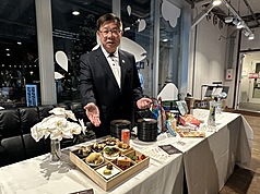 愛知名古屋亞運持續展開，中華奧會特地在市區打造「中華奧會主題館（NOC House）」，主席蔡家福29日表示，「這個獨特的交流空間，可以讓外賓認識到台灣的文化，尤其請來的大廚設計出極具台灣味的『九宮格食物』」。