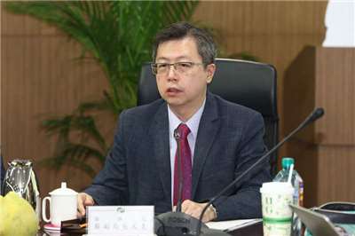 金管會保險局副局長蔡火炎表示，壽險業8月稅前盈餘617億元，主要是受保險服務結果186億元、財務結果549億元與其他營業結果負120億元所致。資料照。
