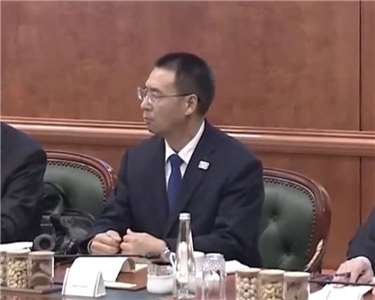 港媒報導，據美方公布的國宴出席名單，證實周洪許已兼任中共中辦副主任。(翻攝X@cnpoliwatch)