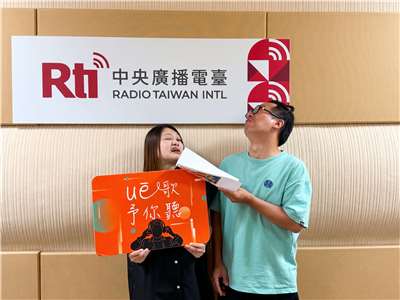 本集來賓：林理惠（左）與柯智豪（右）
