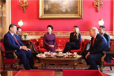 美國總統川普(Donald Trump)25日和中國國家主席習近平在白宮茶敘。(圖:@ChineseEmbinUS)