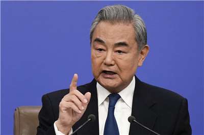 中國外交部長王毅26日表示，中國國家主席習近平此次訪美的重要政治成果，是與美國總統川普進一步拓展了中美關係新定位的內涵。(AFP)