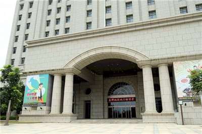 台灣中油桃園煉油廠李姓經理利用職務之便涉嫌收賄，遭桃園地檢署依貪污治罪條例起訴。 (圖:中央社檔案照)