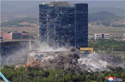北韓2020年6月16日炸毀位於邊境的開城(Kaesong)工業園區兩韓聯絡辦公室。資料照片(路透社/達志影像)