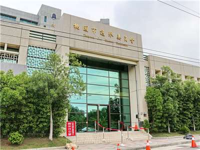 桃園市長張善政1日由競選總部主委黃敏恭、立委涂權吉代表完成參選登記，民進黨桃園市長參選人黃世杰則預定2日前往選委會登記 (央廣檔案/記者王照坤 攝)