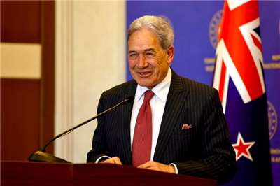 紐西蘭外交部長皮特斯(Winston Peters)(圖)指出，紐西蘭並未和歐盟就成為準會員進行任何討論。資料照片。(X@NewZealandMFA)