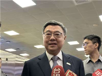 針對立法院預計本週將今年度中央政府總預算案整理校正完畢並送出，行政院長卓榮泰表示，有了預算支持，就能讓國家進步的腳步更快。(謝佳興 攝)