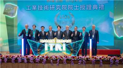 賴清德總統(中)7日上午出席新任工業技術研究院院士授證典禮。(總統府提供)