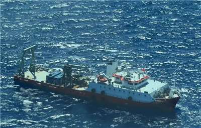 菲律賓海岸防衛隊28日表示，中國研究船「嘉海科7」在菲律賓北部海域徘徊，可能危及海底基礎設施安全，且蒐得的資料恐作為軍事用途。(X@jaytaryela)