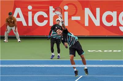軟網混雙余凱文、黃詩媛金牌戰對戰日本組合，最終以5比4勝出，成功為台灣摘下本屆亞運首金。(中華奧會提供)