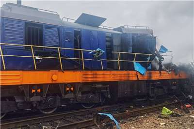烏克蘭國家鐵路公司14日公佈，一架俄羅斯無人機13日擊中一輛行駛靠近於烏克蘭與波蘭邊境的火車。