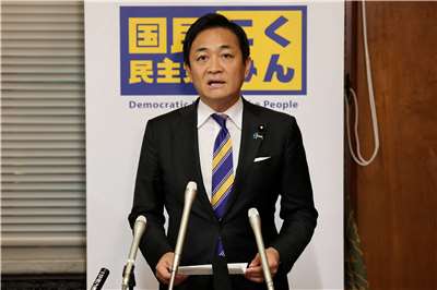 日本在野黨國民民主黨黨魁選舉6日投開票，現任代表(黨魁)玉木雄一郎成功連任。資料照片。