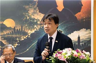 陸委會副主委沈有忠21日出席「川習再會－中美競合新局與台海情勢前瞻」座談會時指出，評估24日將在華府登場的川習會，雙方仍聚焦在經貿議題，但美中競爭本質不變。(楊仁翔 攝)