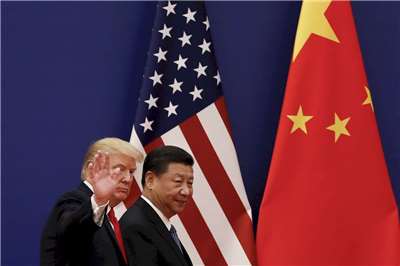 中國駐美大使謝鋒於川習會前在《人民日報》發表文章，揭露中國期待的中美關係順序以及紅線，透露了中國目前處理美中關係思維。圖為美國總統川普與中國領導人習近平。資料照。(美聯社/達志影像)