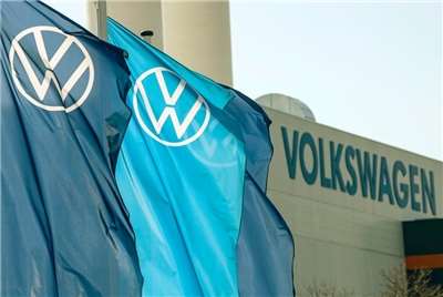 德國福斯汽車(Volkswagen)傳出將在10年內裁減10萬名員工，恐成全球最大規模整併計畫。(美聯社/達志影像)