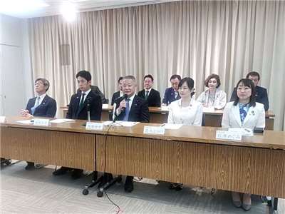 日本維新會國會議員組團訪台，8日下午在晉見賴清德總統後於日台交流協會舉行記者會 (央廣記者王照坤 攝)