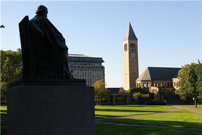 美國康乃爾大學(Cornell University)2024年爆出Chi Phi兄弟會涉嫌集體性侵案，美國紐約州檢察官28日證實將重啟調查。資料照片(圖：維基百科)