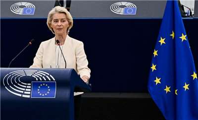 歐洲聯盟執行委員會主席范德賴恩(Ursula von der Leyen)今天(16日)在史特拉斯堡(Strasbourg)歐洲議會(European Parliament)發表演說。(AFP)