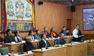第18屆西藏人民議會第二次會議9月16日在達蘭薩拉舉行，為期9天。(西藏之聲)