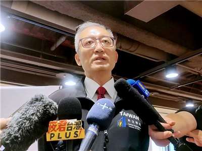 外交部次長吳志中26日受訪表示，維持台海和平穩定是國際社會共同利益，相信美國對台軍售案應該還是會順利完成 (央廣記者王照坤 攝)