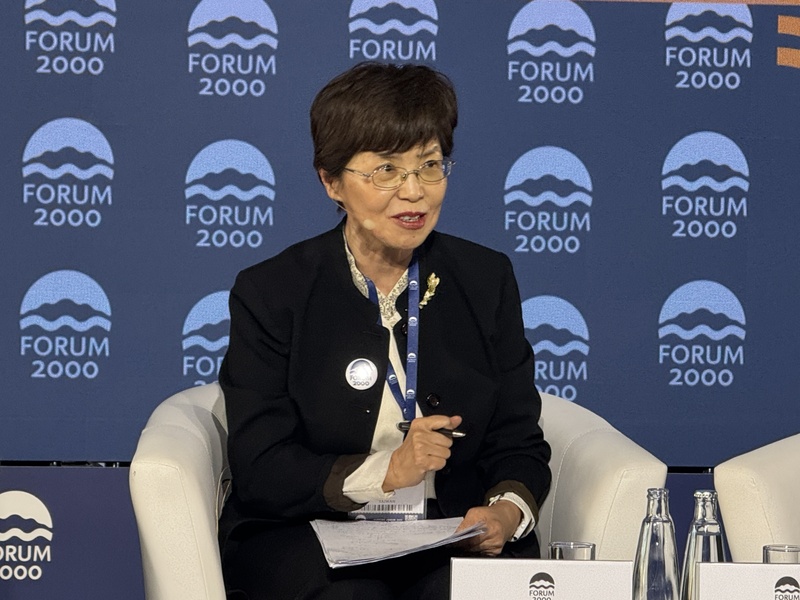 第29屆「公元兩千論壇」12至14日在布拉格舉行。台灣民主基金會執行長廖達琪指出，中共最害怕自家人民覺醒，她並提出「STOP」作為行動策略。