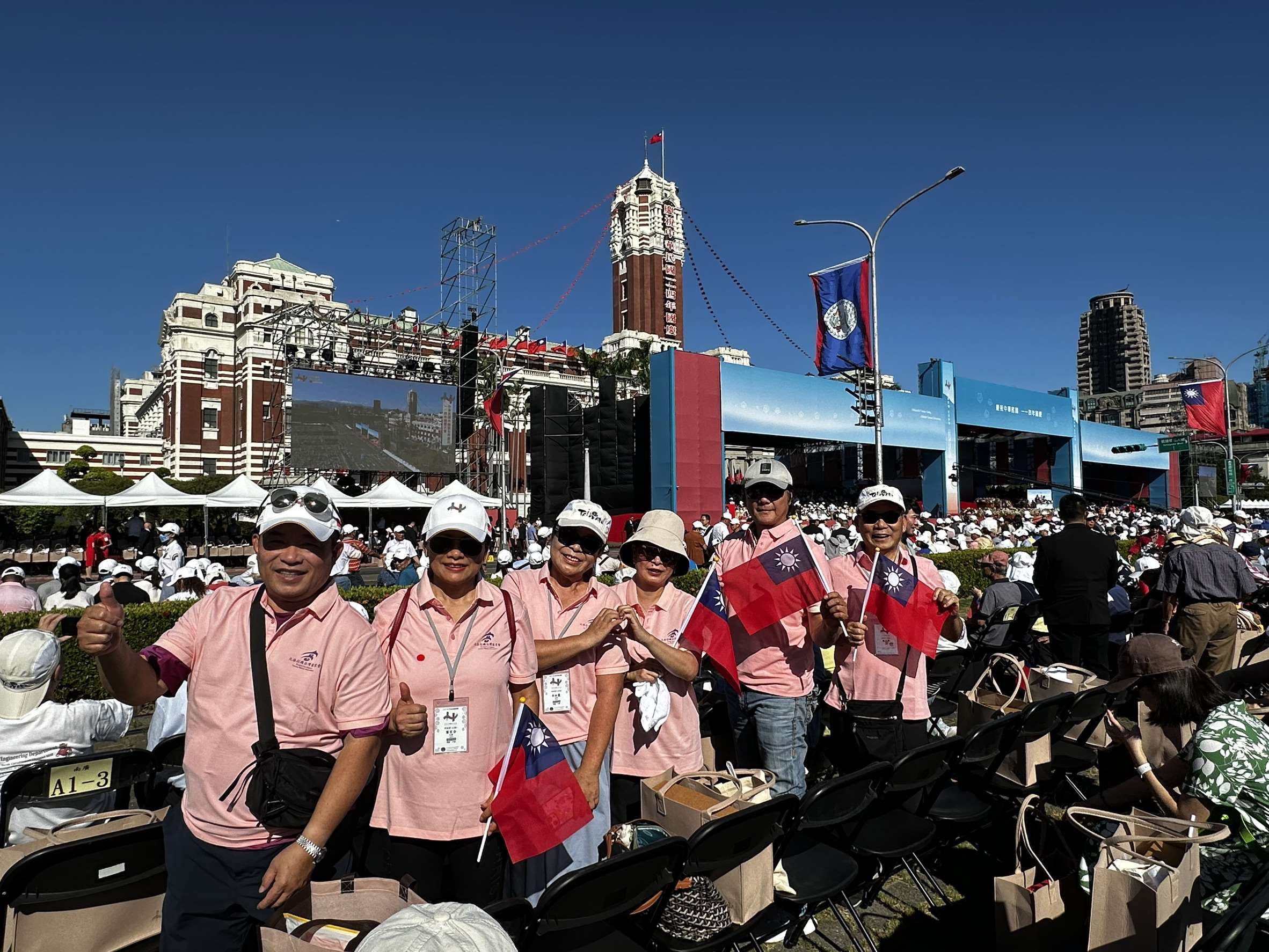 美國大洛杉磯台灣客家會僑胞歡慶國家生日。(楊雨青攝)