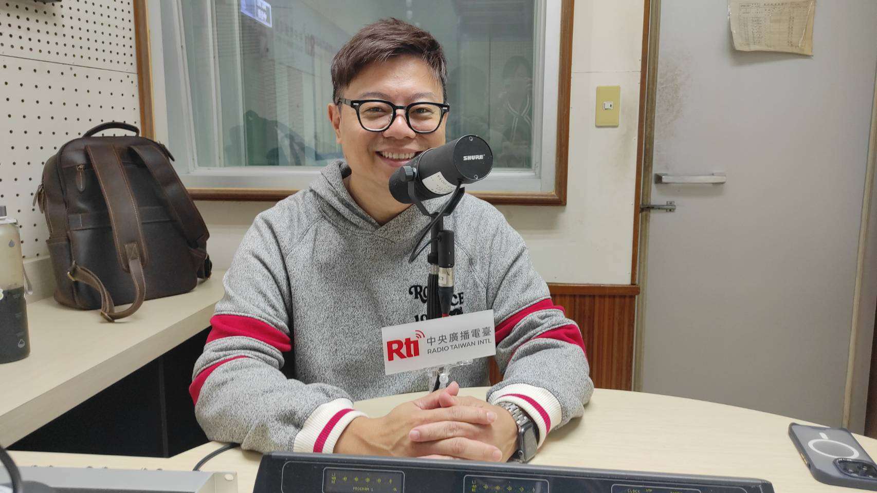 現在每天笑著出門工作的歐文老師