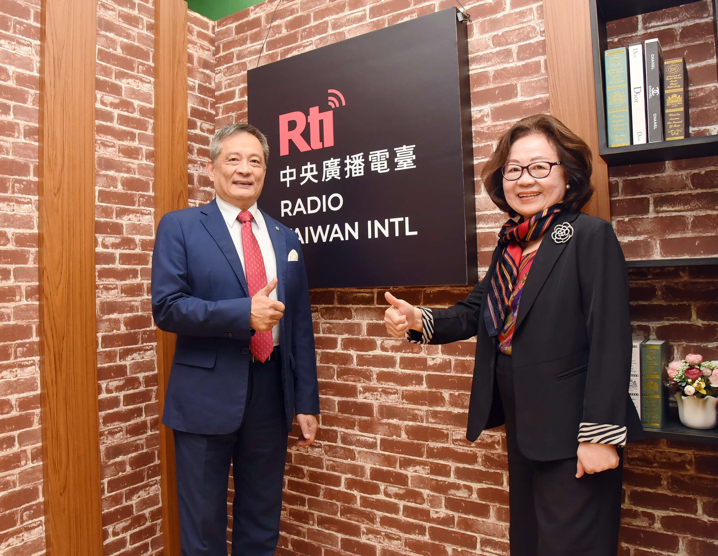 李新穎大使接受美麗的台灣節目專訪