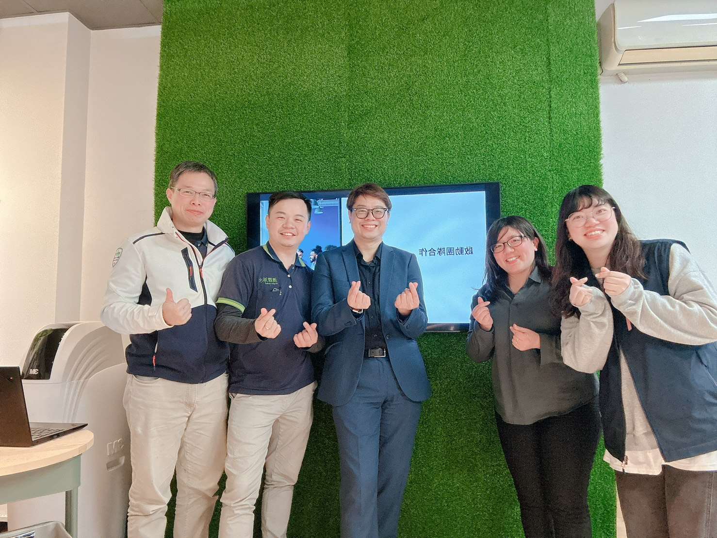 歐文老師經常到各大企業做教育訓練