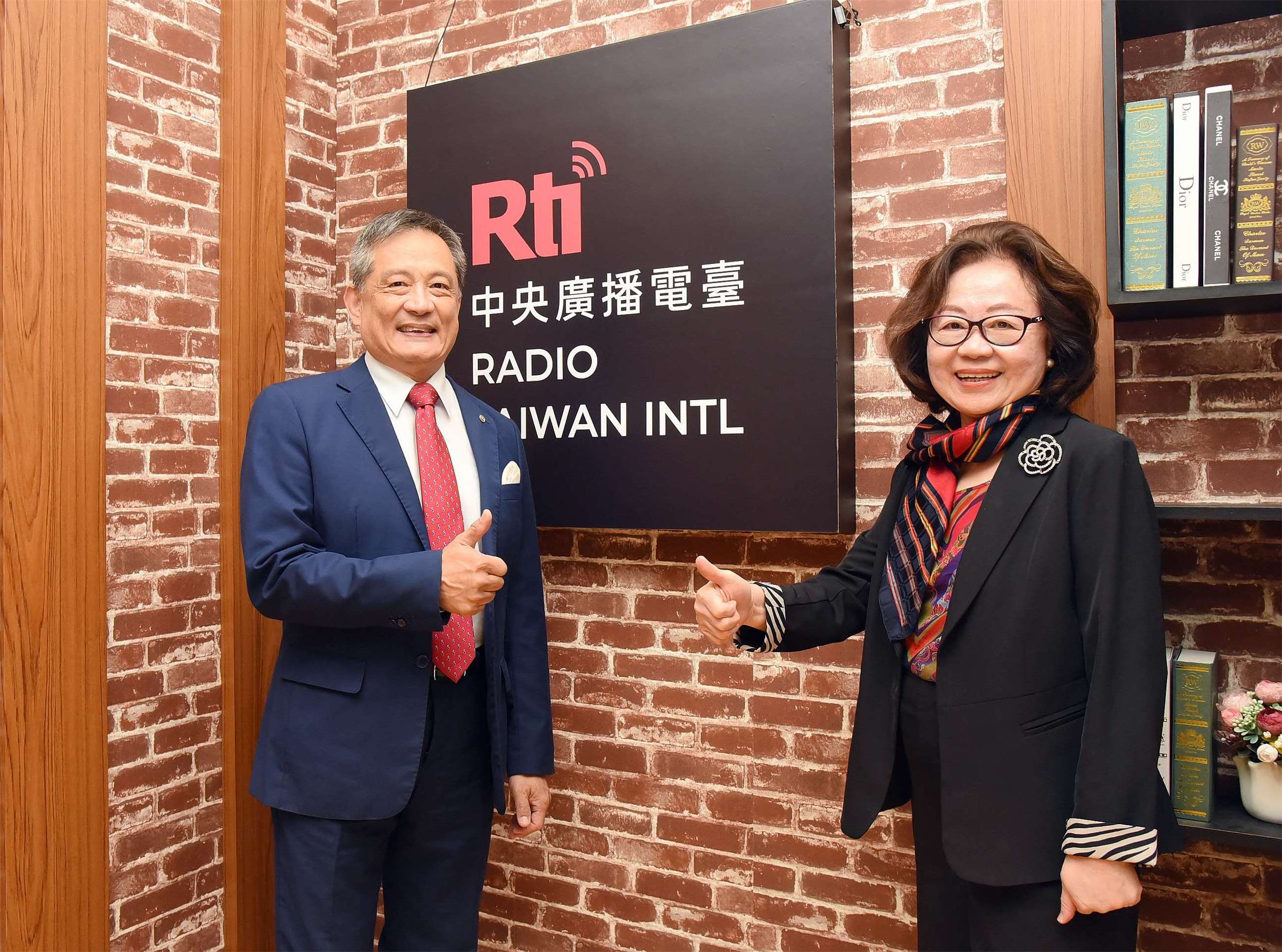 李新穎大使接受美麗的台灣節目專訪