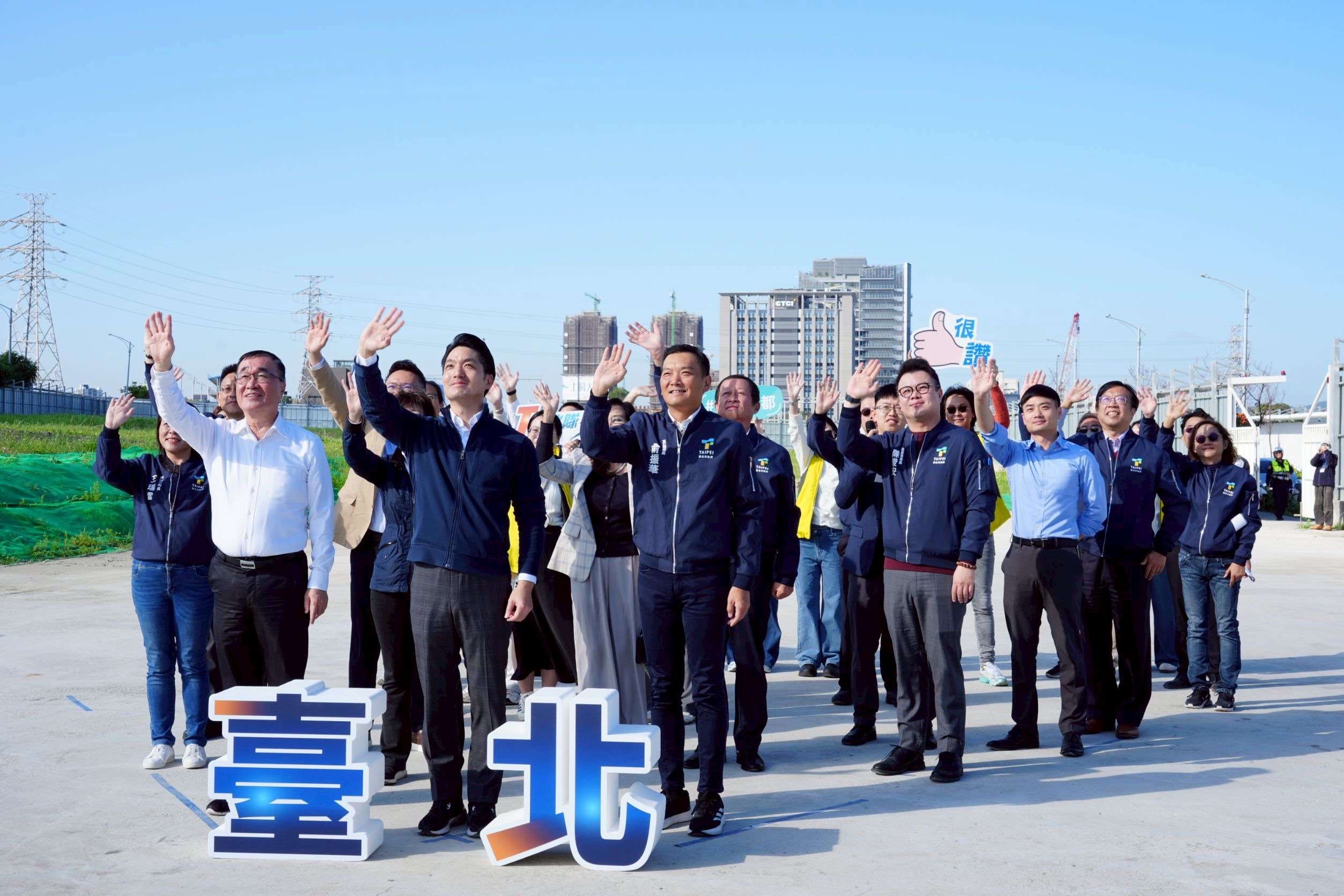 台北市長蔣萬安視察北士科T17、T18 。（圖：北市府提供）