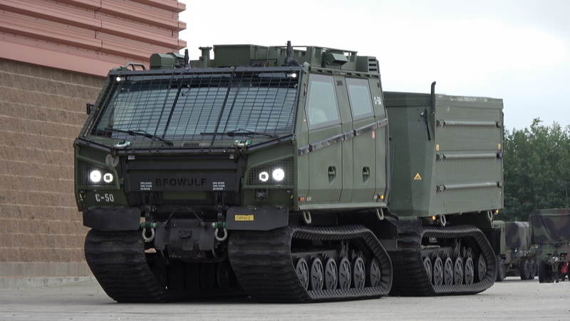 冷天候全地形車可在雪地、冰面、岩石、沙地、泥濘及沼澤地形中行駛，及在高山環境運作。攝於7月31日。
