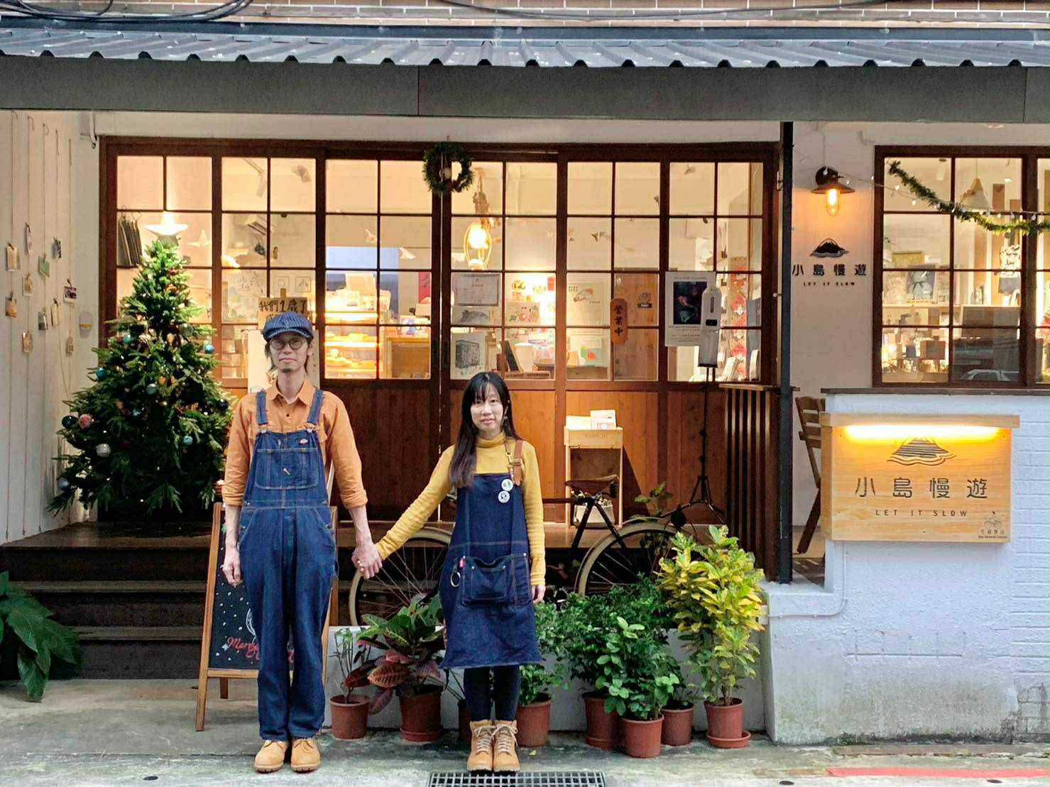 小島慢遊的兩位島主阿藍(右)與Alvin