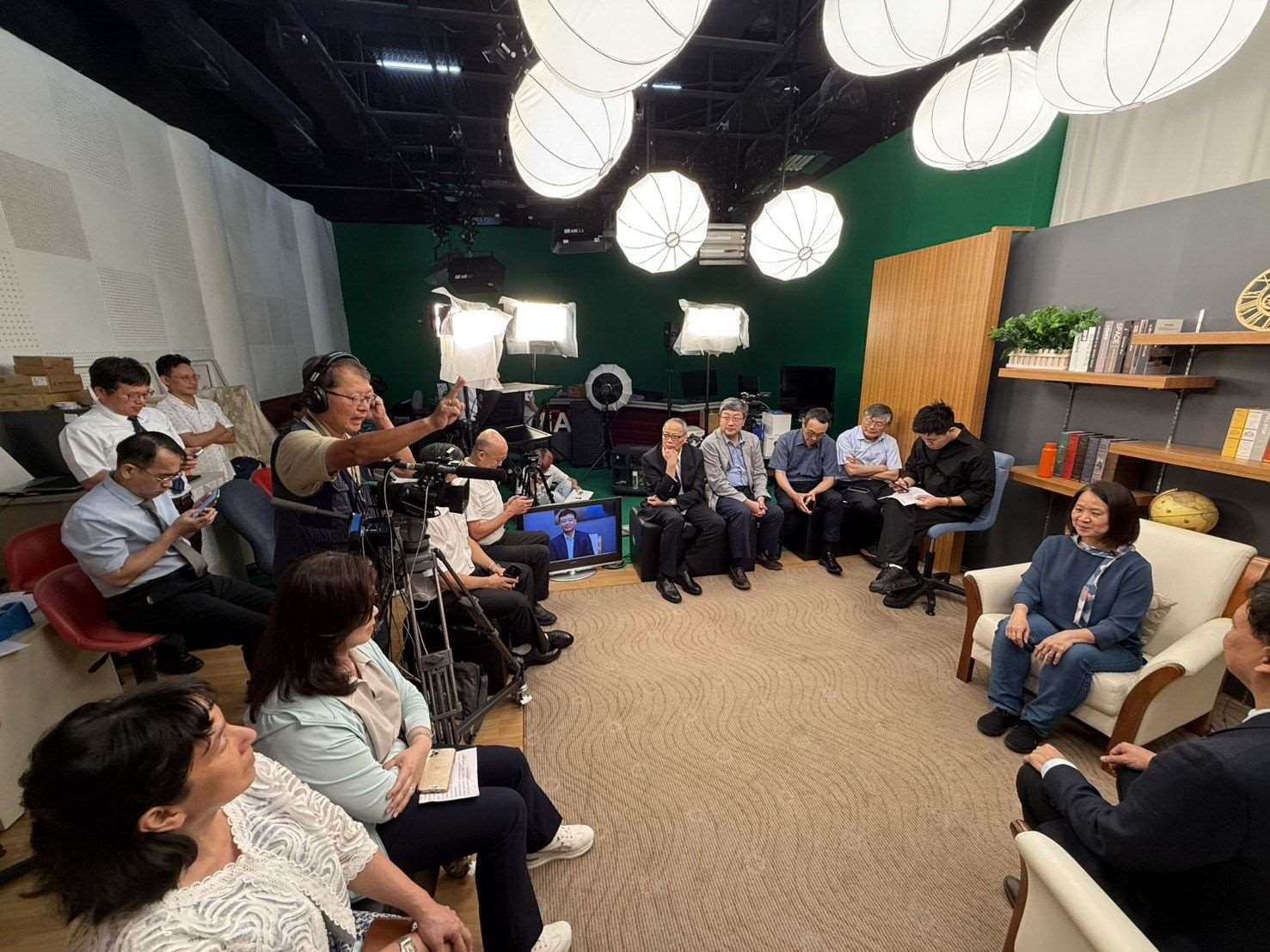 央廣和長庚醫院共同主辦專業媒體訓練營，協助醫師們在鏡頭前更能自在地表現專業。( Rti央廣) 