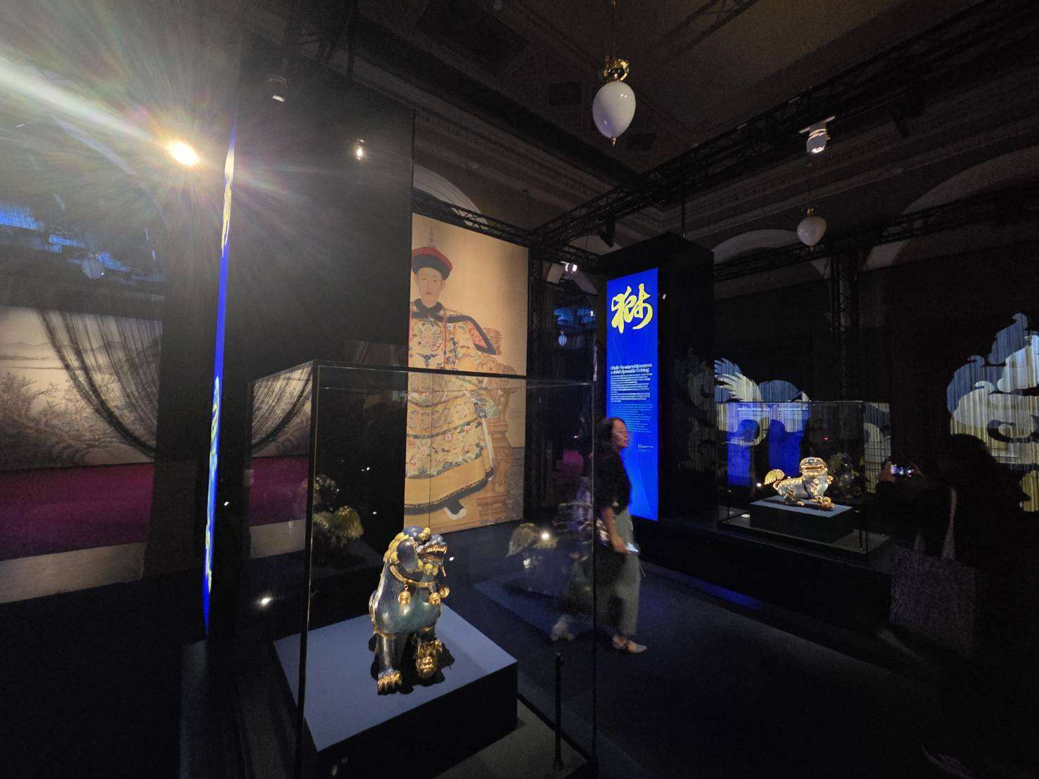 故宮9月12日起至12月31日在捷克國家博物館推出「故宮文物百選及其故事」特展。(江昭倫 攝)