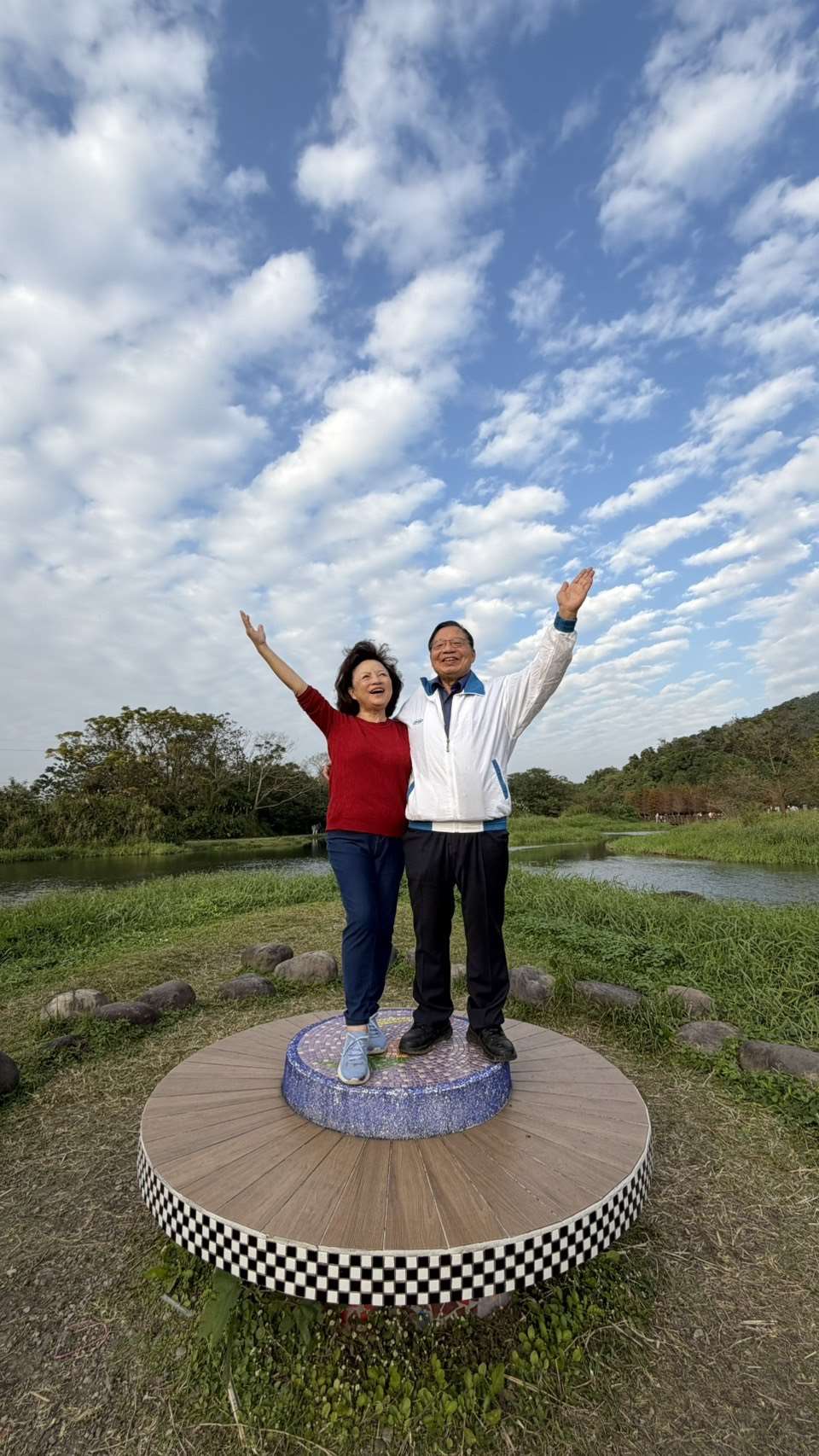 熱心公益的張金堅教授與蔡愛真總監