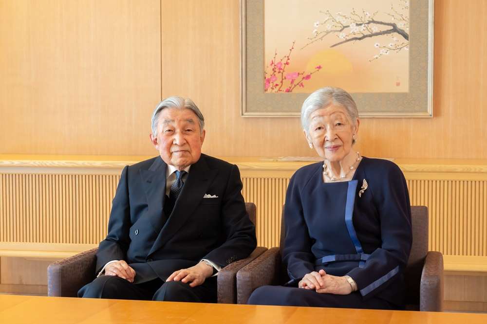 日本宮內廳公開上皇明仁與上皇后美智子夫妻近期合影照片。(圖:日本宮內廳)