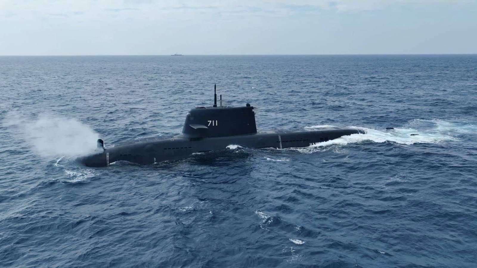 國安會秘書長吳釗燮在社群平台X發布海鯤號成功潛航測試的照片。（X平台/@josephwutw）