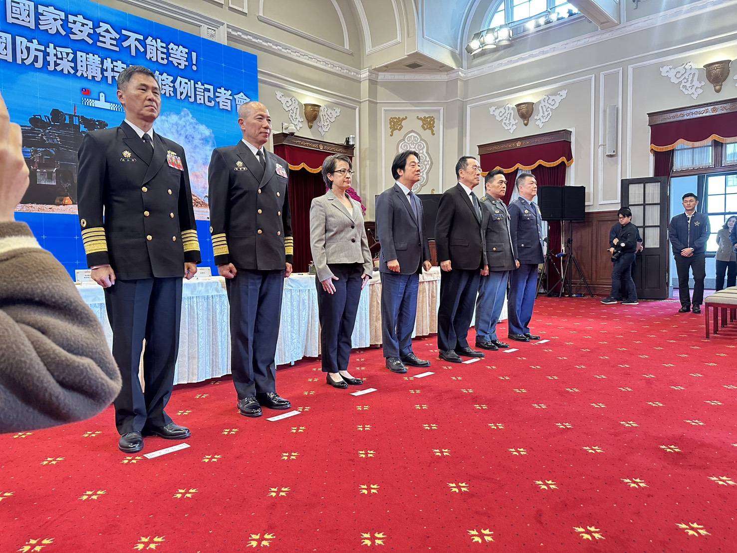 賴清德總統11日偕同三軍司令一同召開「守護民主台灣國防特別預算」記者會。(劉玉秋 攝)