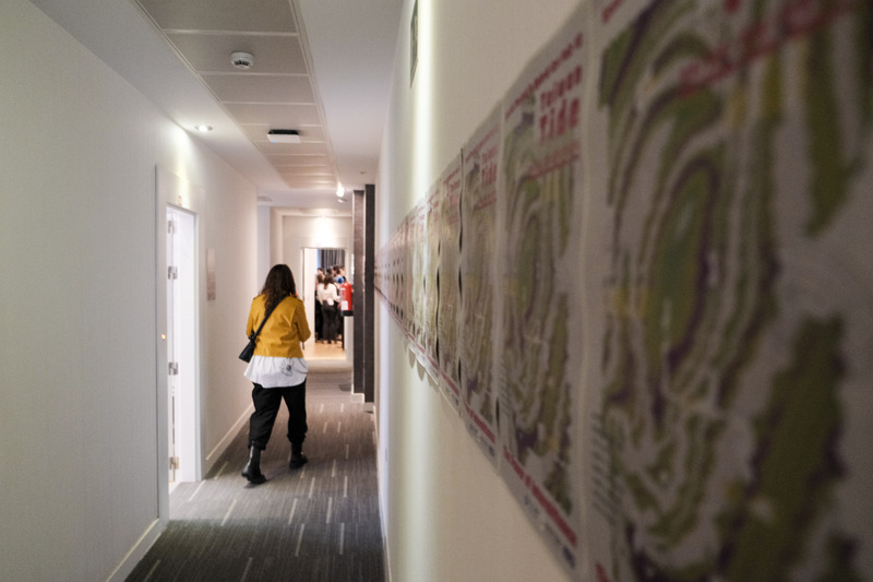 駐西班牙代表處文化組今年再度與馬德里最具指標性
的飯店型藝博會「Hybrid Art Fair當代藝術博覽會」合
作，榮登本屆藝博會10週年「主題國」，5日至8日舉
辦「台灣潮—間歇之力」專題展，集結至少60件涵蓋
工藝、書畫、攝影、新媒體與複合媒材的多元作品，
包辦5個展間，打造成台灣當代藝術專區。

