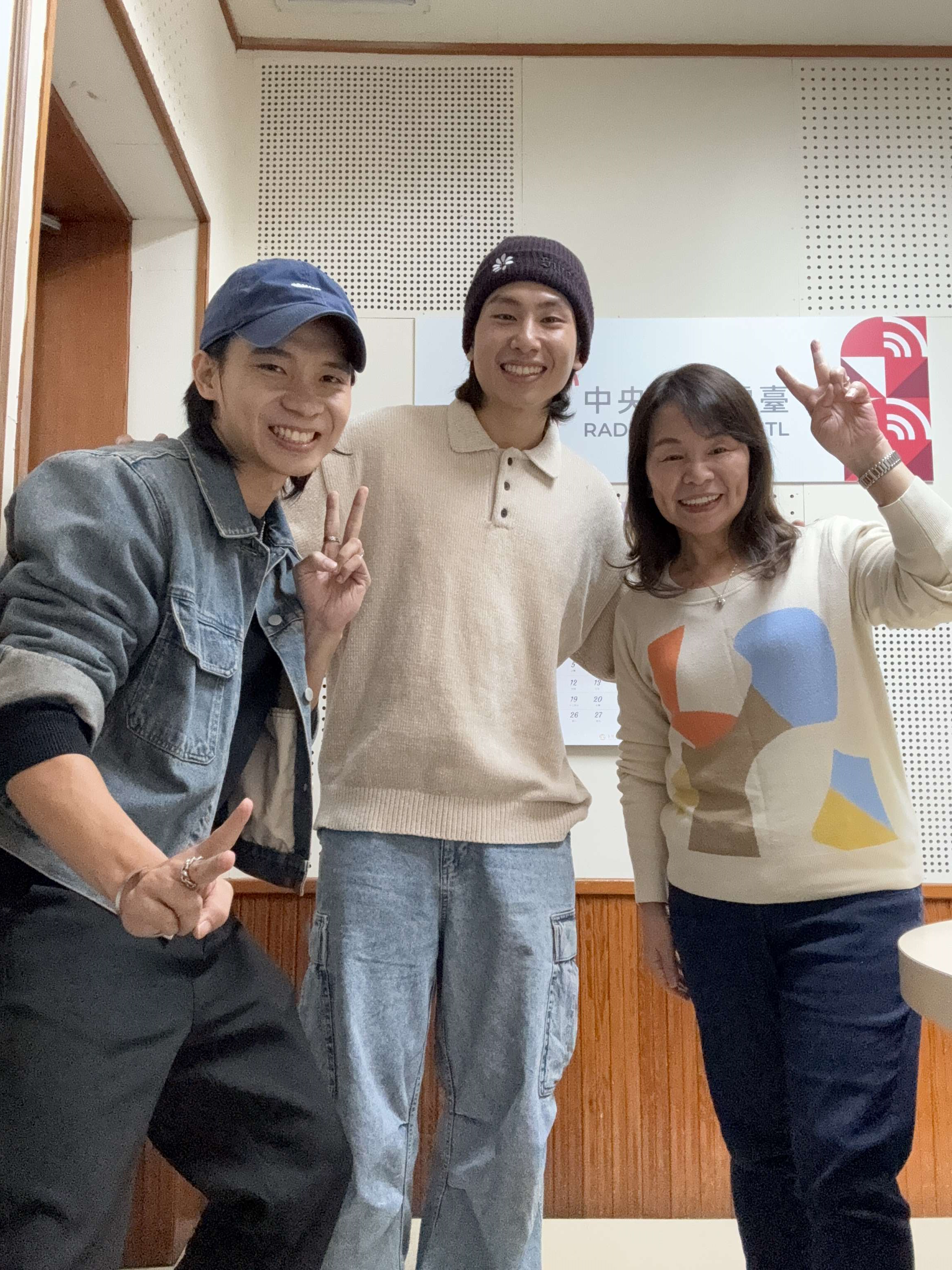 鄭宇翔和龔德有兄弟臉，都是型男!