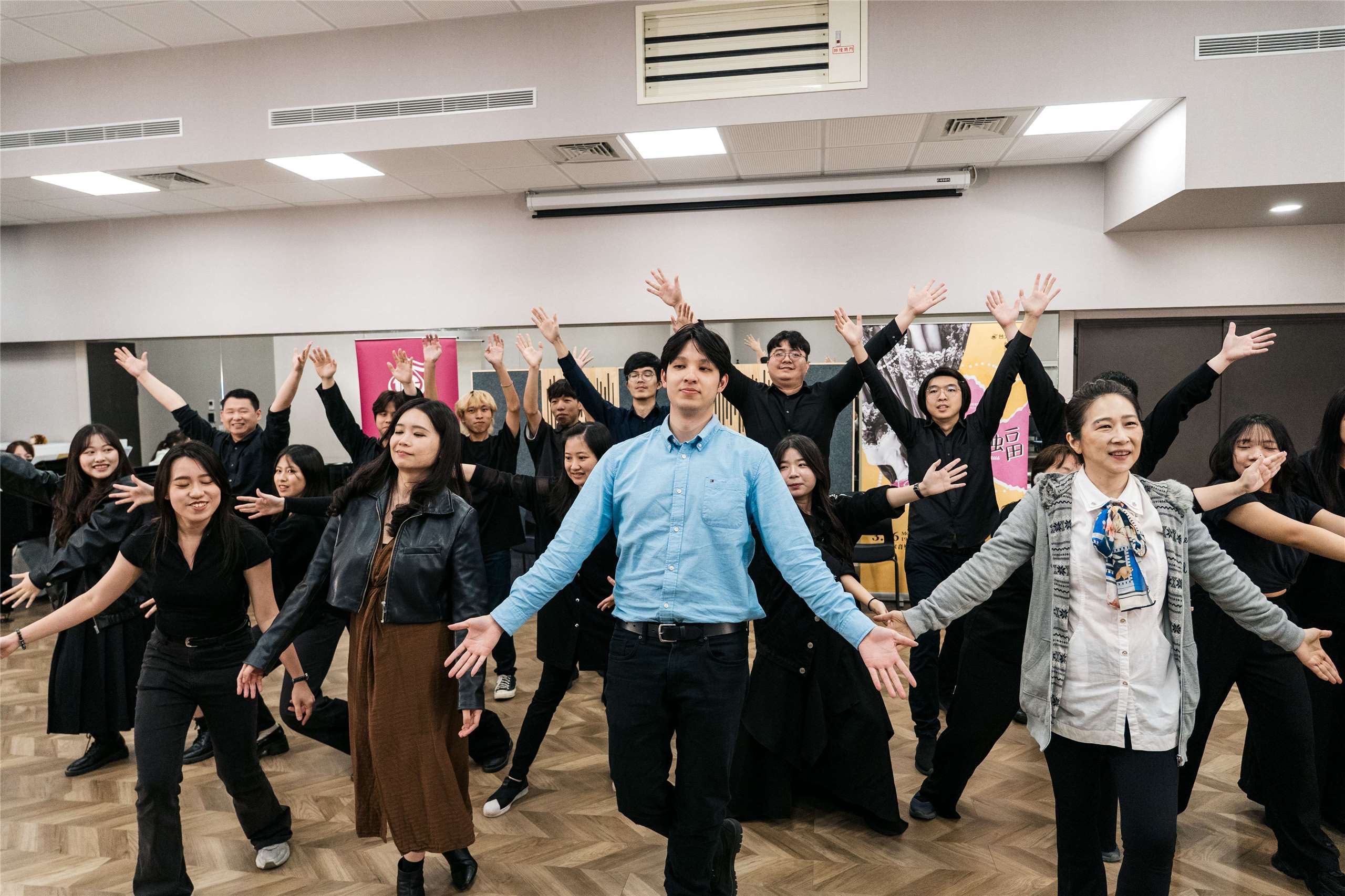 台北愛樂歌劇坊─約翰•史特勞斯二世《蝙蝠》彩排中