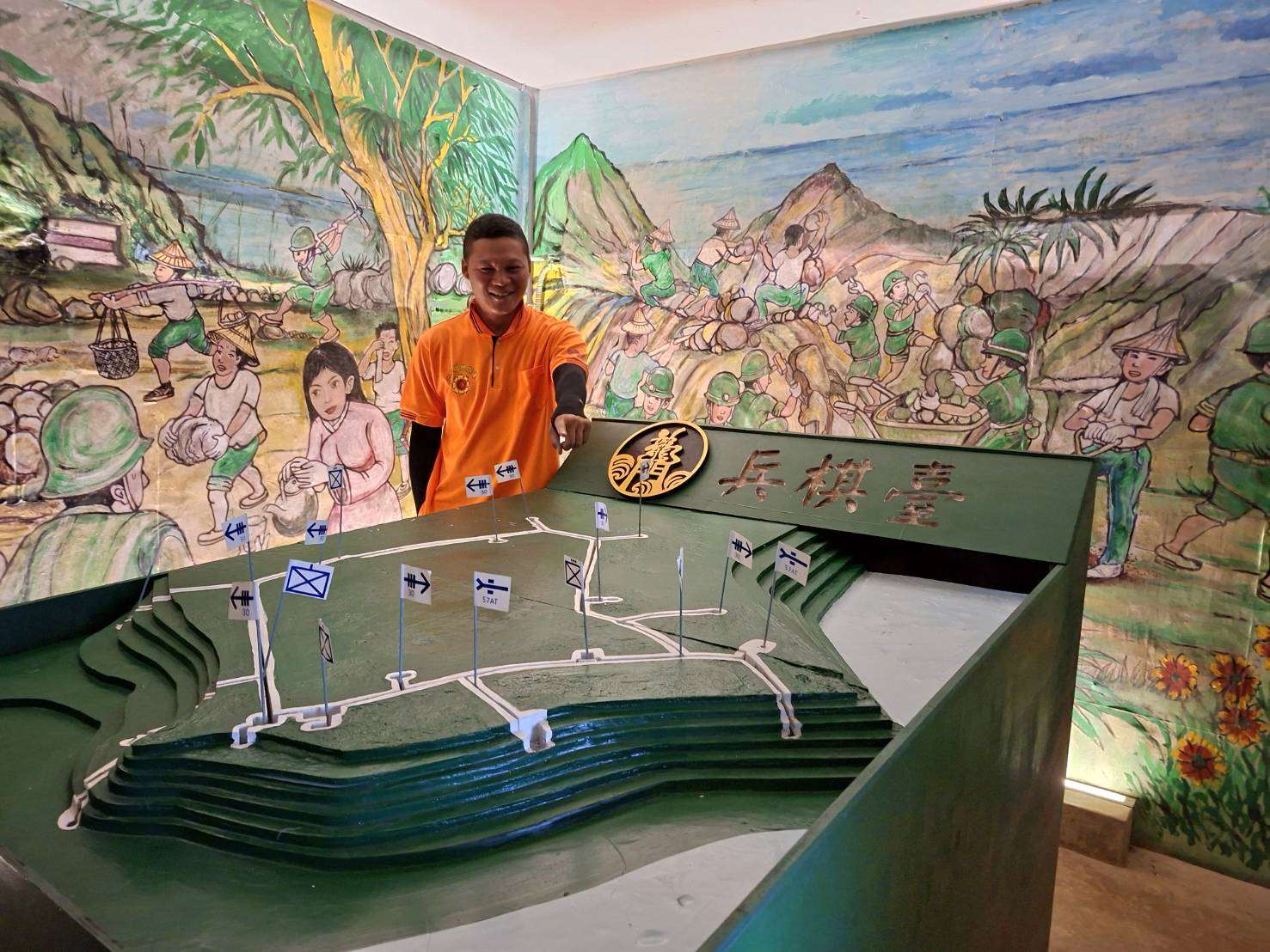 澎湖導遊蔡文一介紹 龍門閉鎖陣地 兵棋室 澎湖明清戰役
