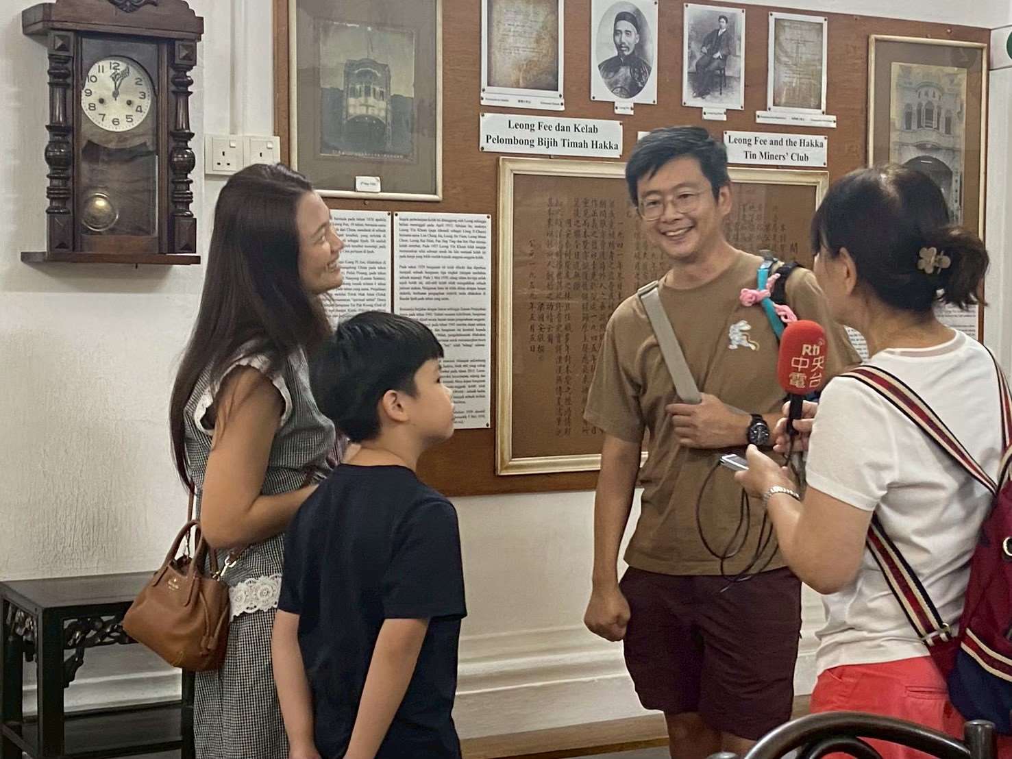 訪問參觀的民眾