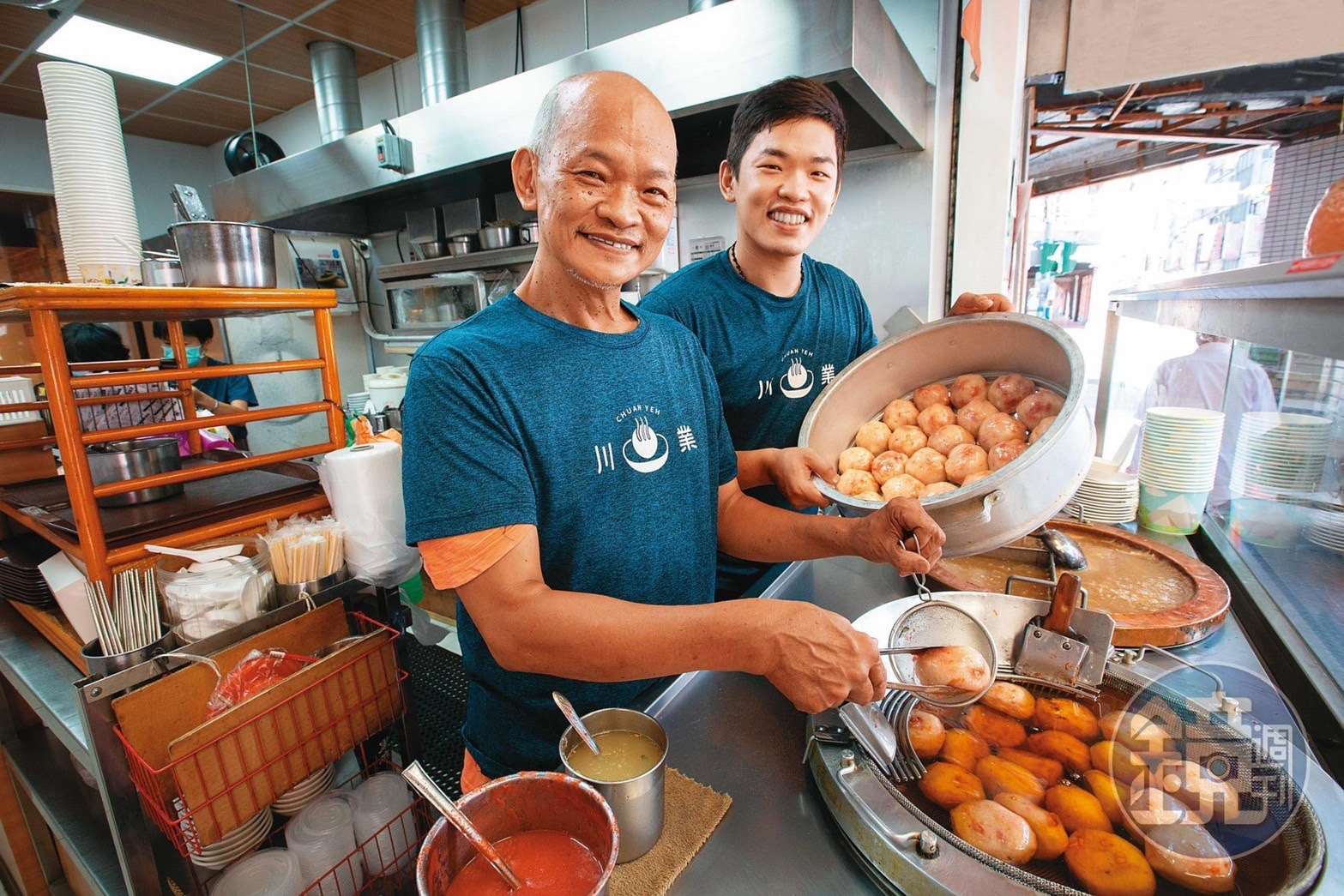 陳勁宏 川業第四代 與父親