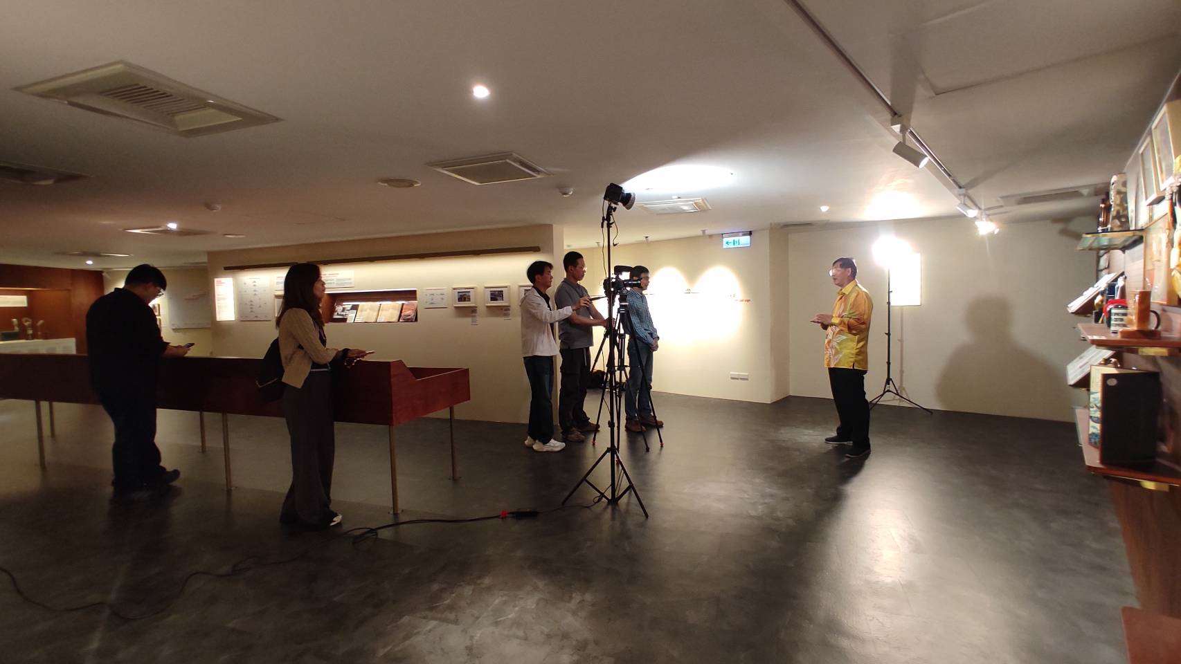 臺灣客家文化館策展團隊到央廣採訪 吳振男老師
