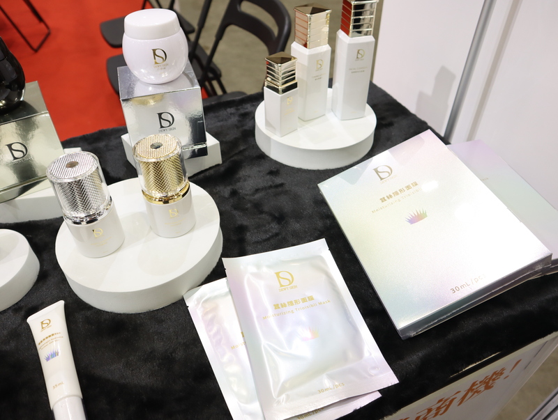 為期4天的馬來西亞美容展覽（IBE）16日落幕，台灣MIT美妝與生技產品獲來自東協各國買家關注，並展現高度興趣。